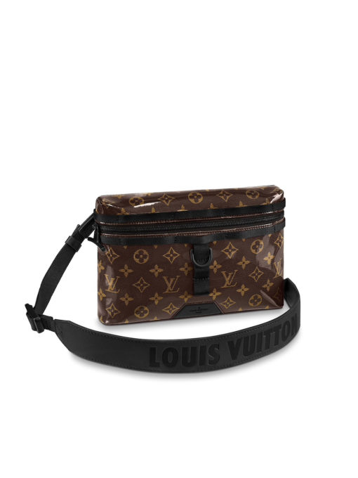 LOUIS VUITTON PM Messenger. Original Quality Bag including gift box, care book, dust bag, authenticity card. This stylish messenger bag is crafted of monogram canvas. It features a an adjustable cross body strap and polished hardware. The top zip opens to a fabric interior with pockets. This is an ideal everyday messenger travel bag, from Louis Vuitton! | CRIS&COCO Authentic Quality Designer Bag and Luxury Accessories