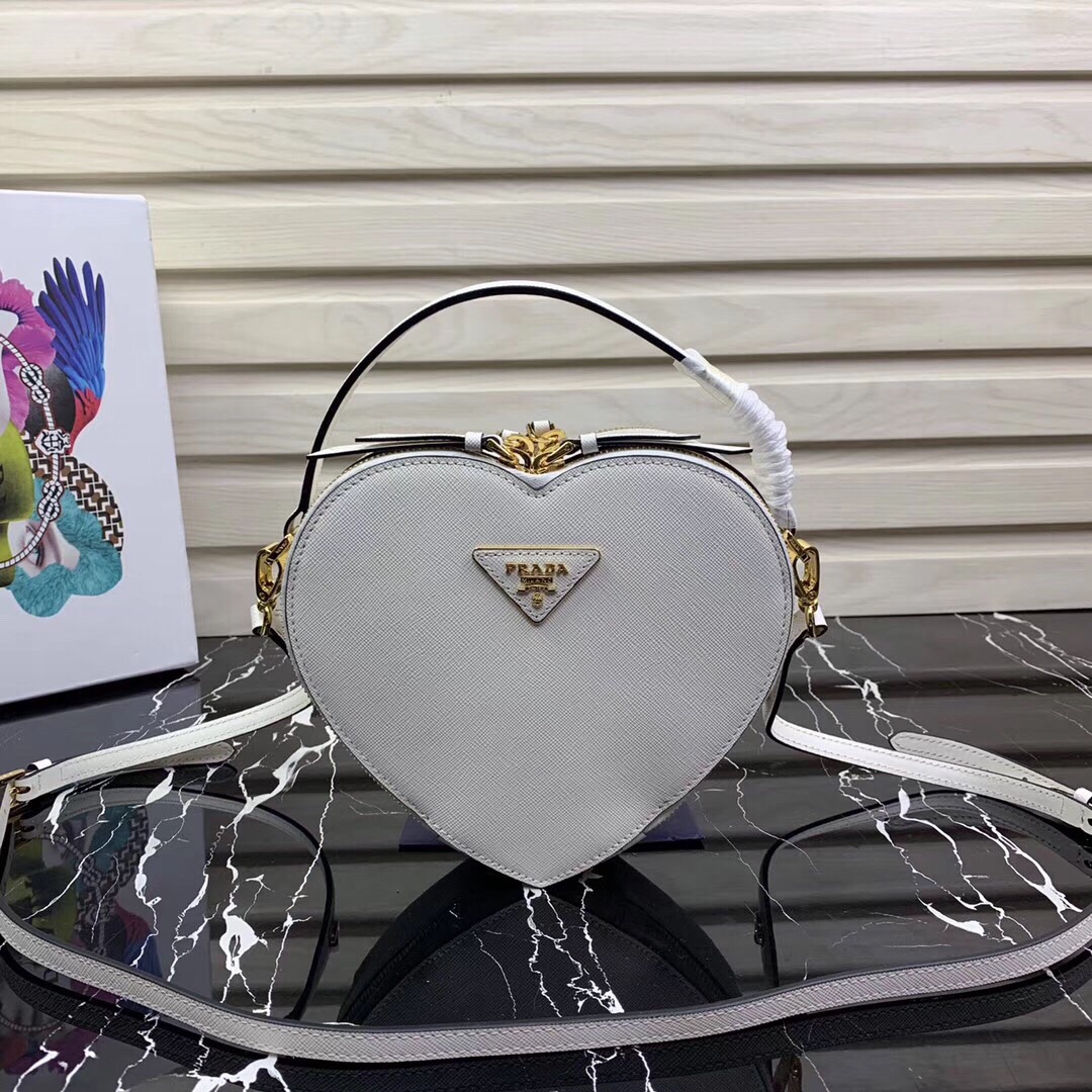 Prada odette heart online bag pink