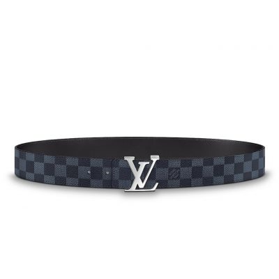 LV Initiales Belt 40 mm. Original Quality Belt including gift box, care book, dust bag, authenticity card. This LV Initiales 40mm Reversible Belt combines plain calf leather with the House’s iconic Damier Cobalt canvas to supply a choice of styles. The plain leather side is perfect for business occasions, while the reverse’s Damier or Monogram canvas creates a more urban feel. | CRIS&COCO Authentic Quality Designer Bags and Luxury Accessories