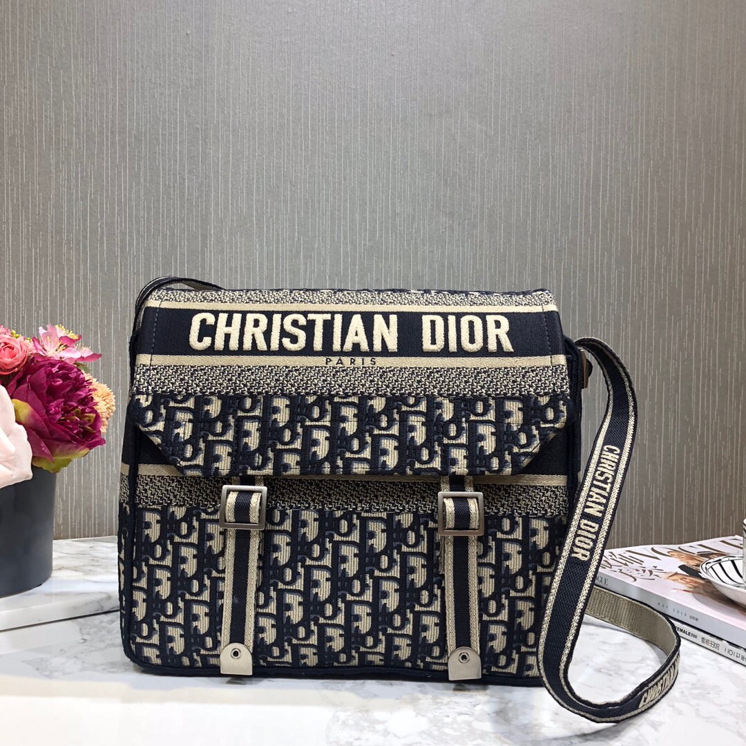 DIOR Oblique Embroidery Campbag | CRIS&COCO Luxe for Less