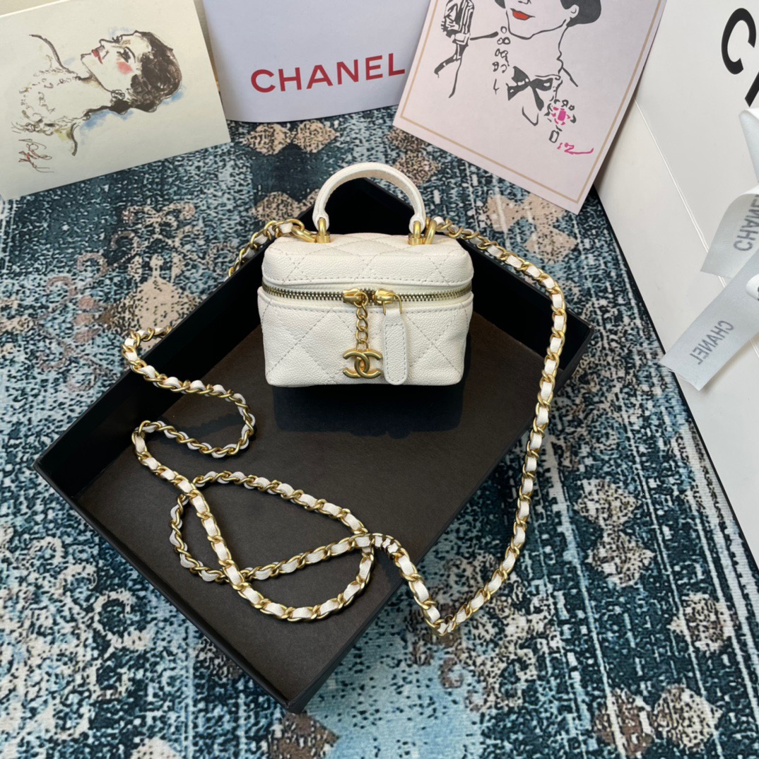 CHANEL Extra Small Vanity with Chain