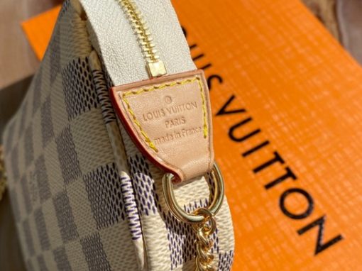 LOUIS VUITTON Mini Pochette Accessories