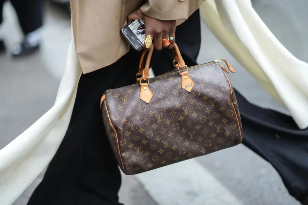 The Best Designer Work Bags to Invest In - FROM LUXE WITH LOVE  Louis  vuitton bag neverfull, Street style bags, Louis vuitton handbags