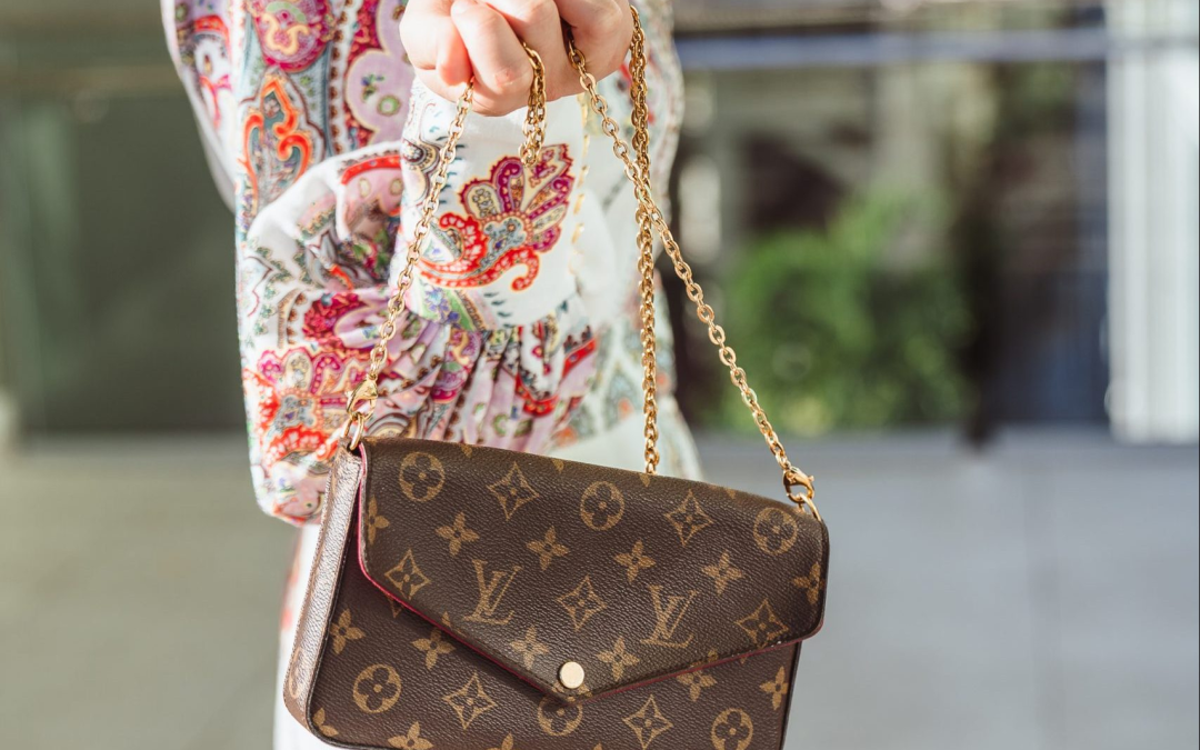 LV Pochette Félicie: The Wallet That Thinks It’s a Handbag