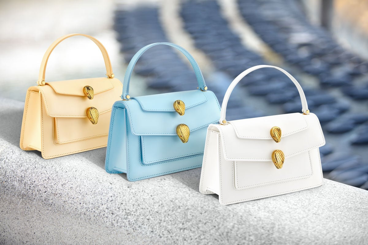 Luxury in motion: smooth leather, sleek lines, and the iconic BULGARI touch. Luxury in motion: smooth leather, sleek lines, and the iconic BULGARI touch.