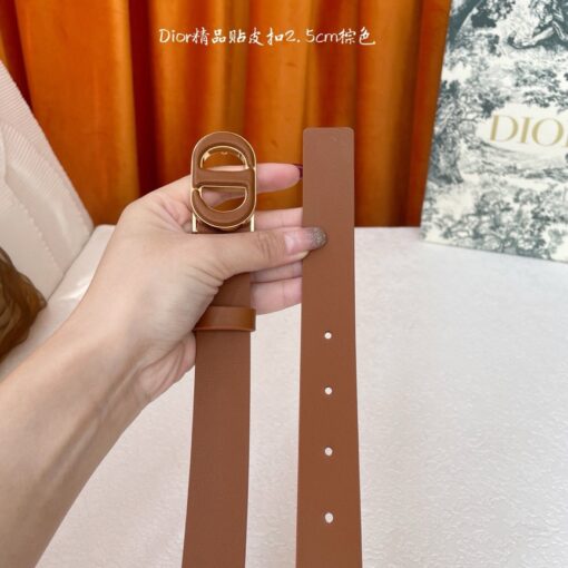 30 Montaigne Belt. Authentic quality luxury belt crafted in genuine leather comes with authenticity card, dust bag and gift bag. Elevate Every Look! Inspired by the iconic 30 Montaigne bag, this belt is a refined expression of *ior’s timeless craftsmanship. Crafted in smooth brown calfskin, it’s enriched with a gleaming CD buckle in antique gold-finish metal—an instantly recognizable emblem of the House. Sleek yet versatile, its design pairs effortlessly with jeans, skirts, or dresses, making it a wardrobe essential that transitions from day to evening with ease. More than just an accessory, the 30 Montaigne belt is a statement of elegance, sophistication, and unmistakable *ior heritage.